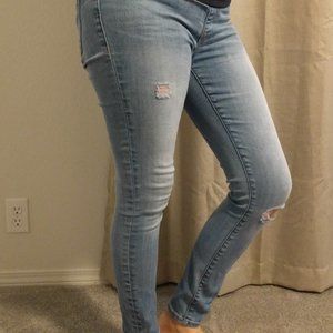 Lila Ryan Size 27 MATERNITY JEANS